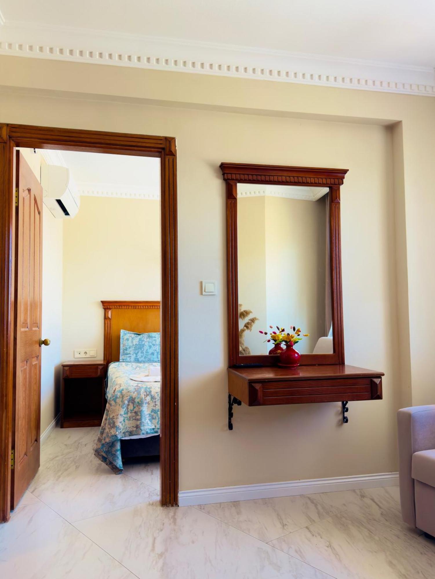 كوشاداسيه Rosy Suites Hotel المظهر الخارجي الصورة